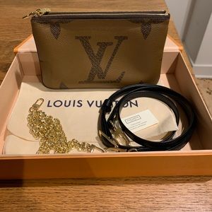 Authentic Louis Vuitton Reverse Giant Monogram Double Zip Pochette